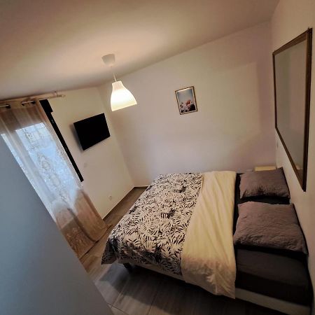 Charmante Maison Avec Piscine Bessan Luaran gambar